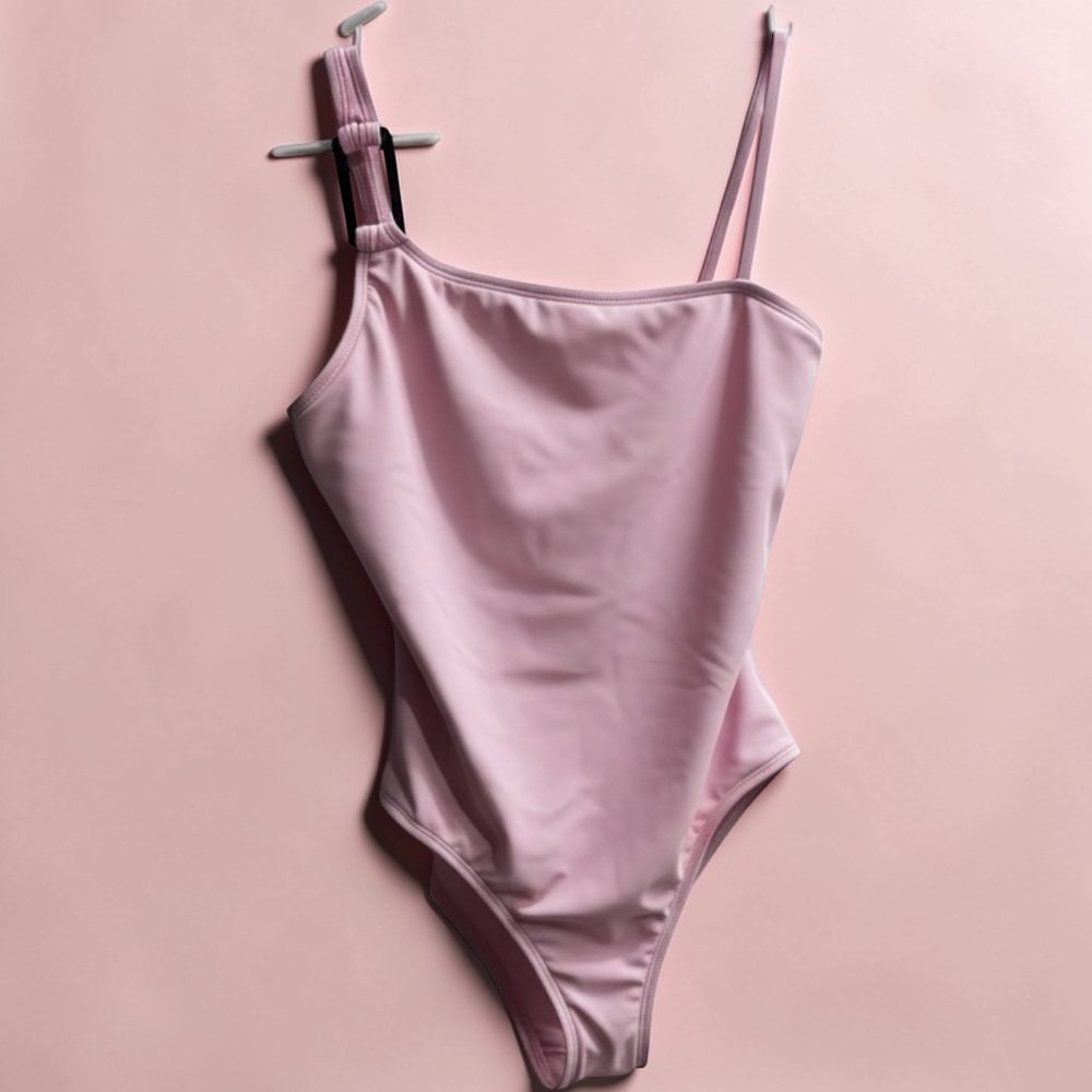 Anne Cole Light Pink One-Piece Swimsuit with Thin Straps